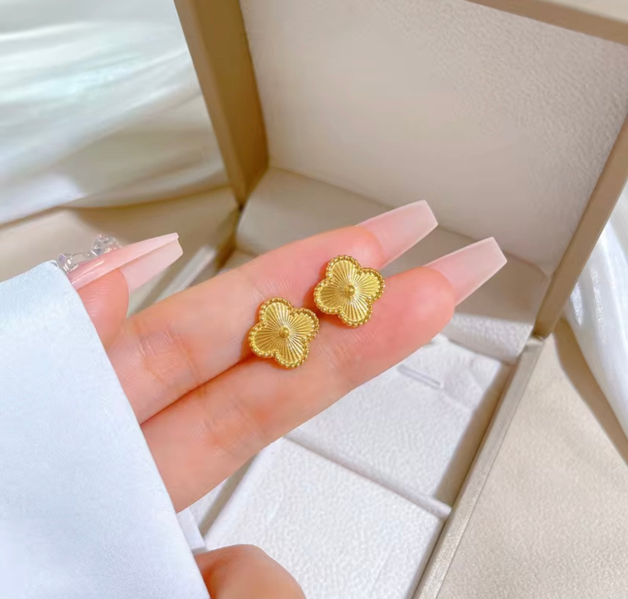 Gold Clover Set- Gold Plated Necklace &Earrings Combo kohi shop