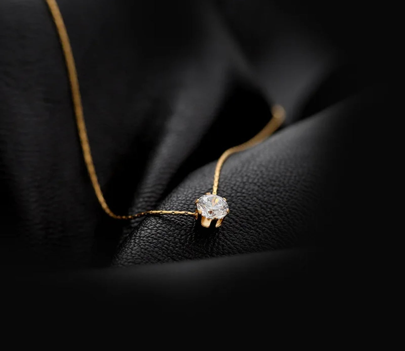 Dainty Cubic Zirconia Diamond Necklace kohi