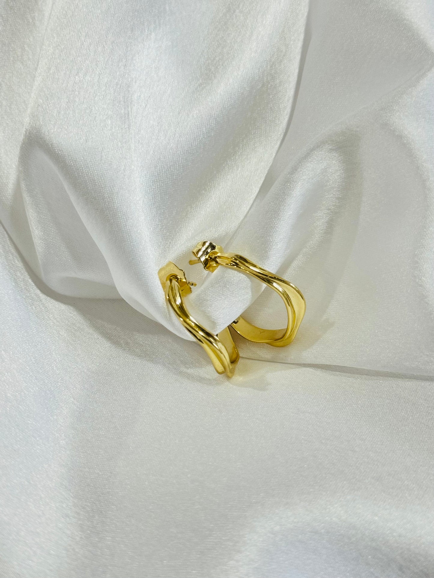 Classic Wave Hoops kohi