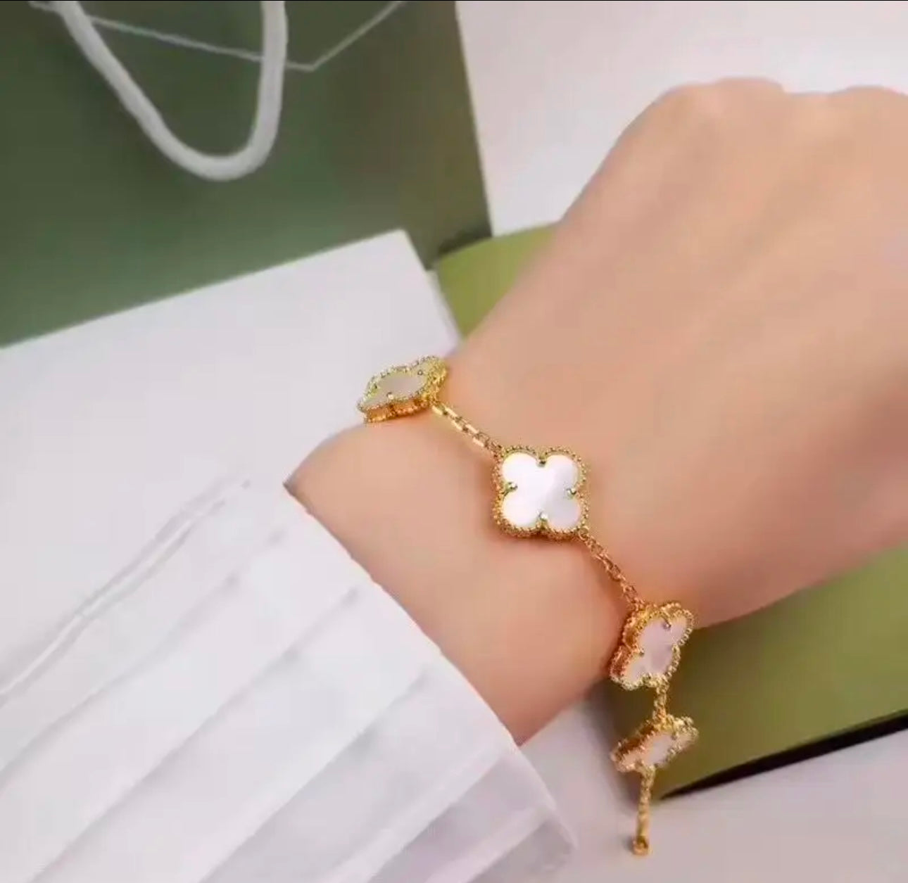 White Clover Adjustable Five leaf Bracelet kohi