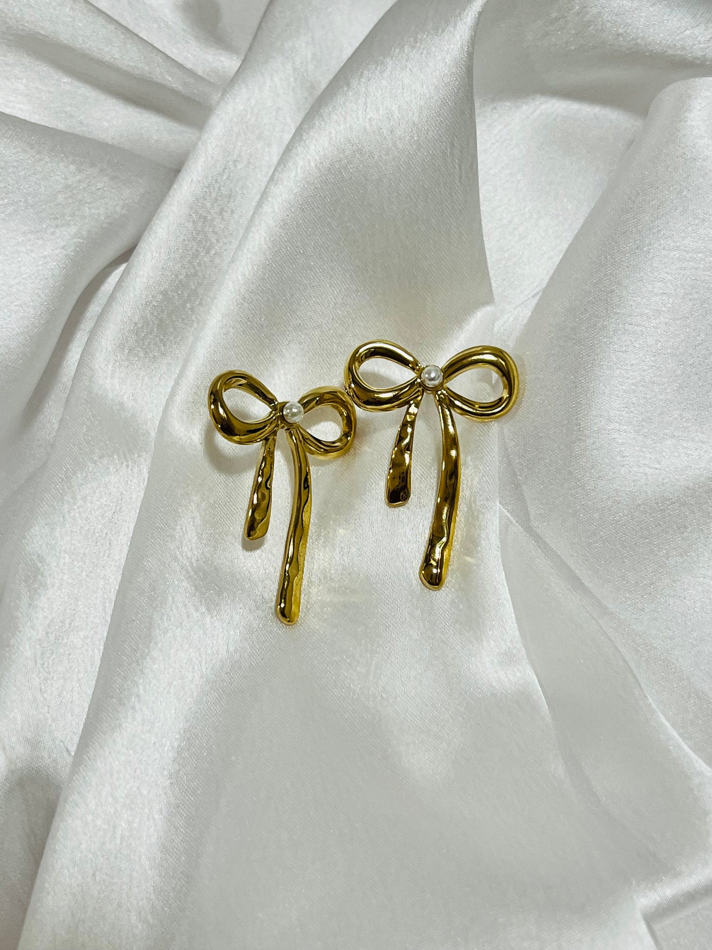 Trending Bow Earrings kohi