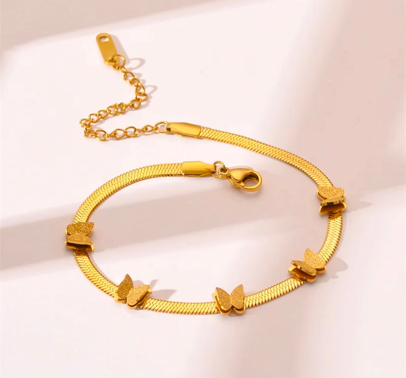 Luxurious 18k Gold Plated Chunky Snake Chain Bracelet