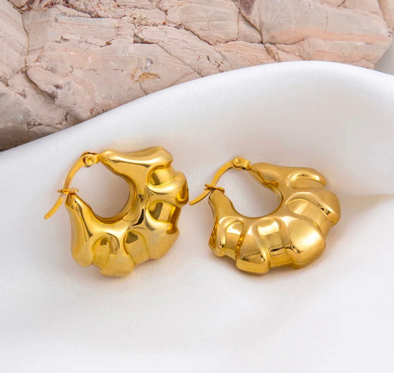 Trendy Croissant Hoop Earring kohi shop