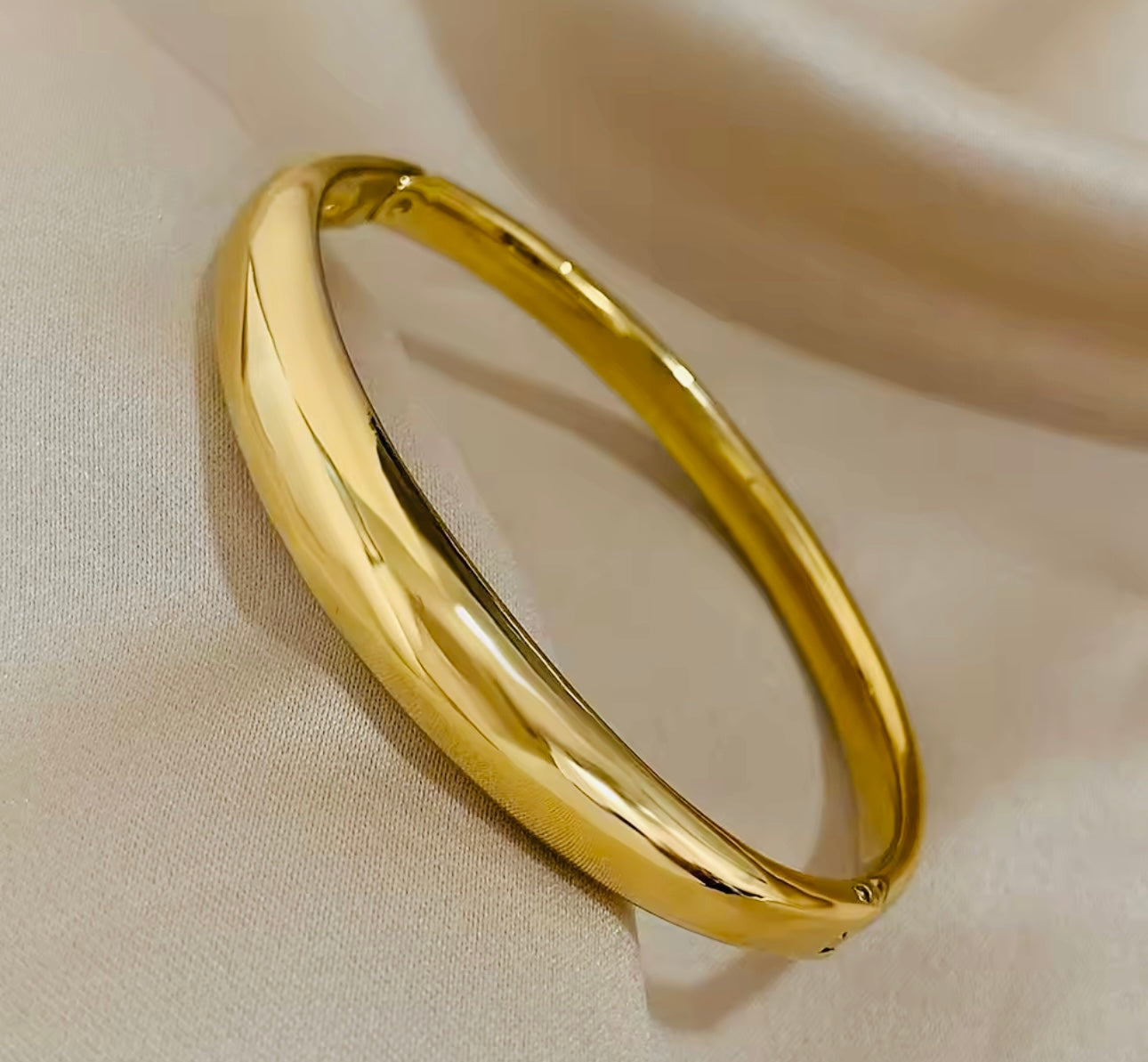 Simple Everything day Bangle