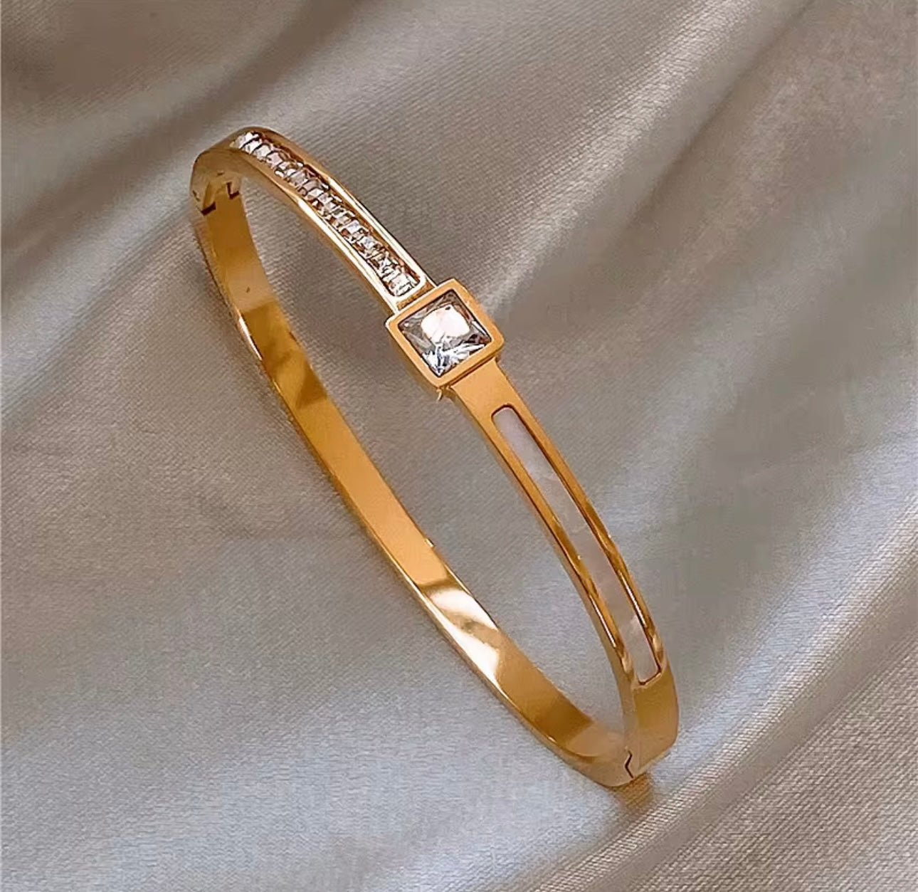 Bangle kohi shop