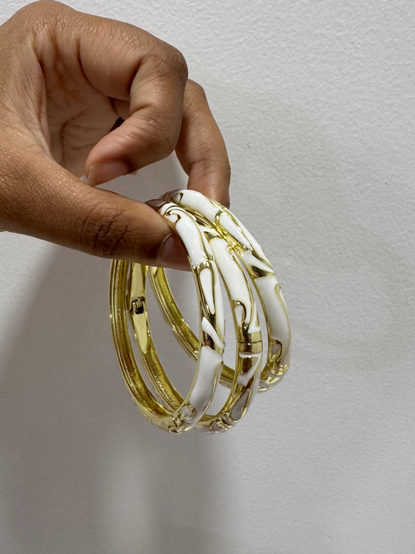 Trendy White Gold Italian Bangle