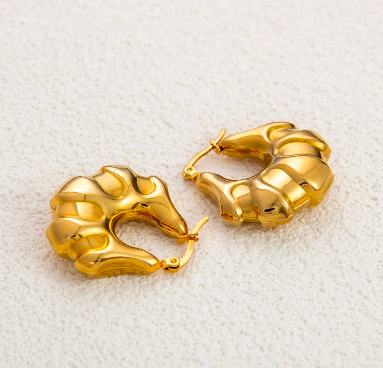 Trendy Croissant Hoop Earring kohi shop