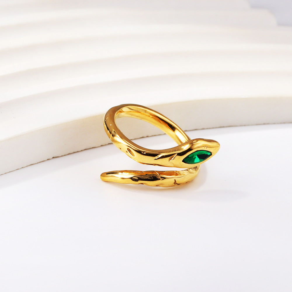 Emerald Serpent Ring
