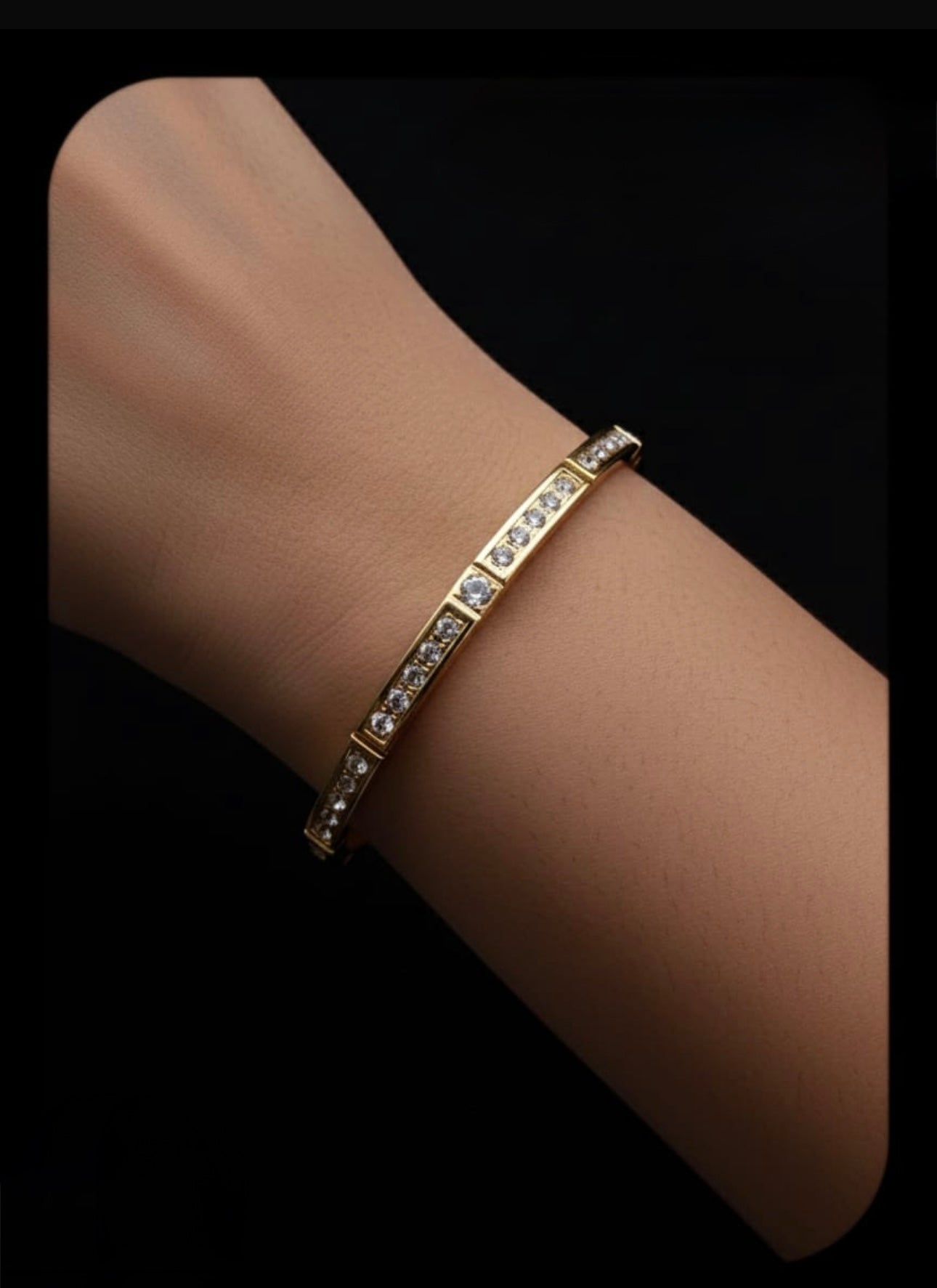 Zirconia bangle