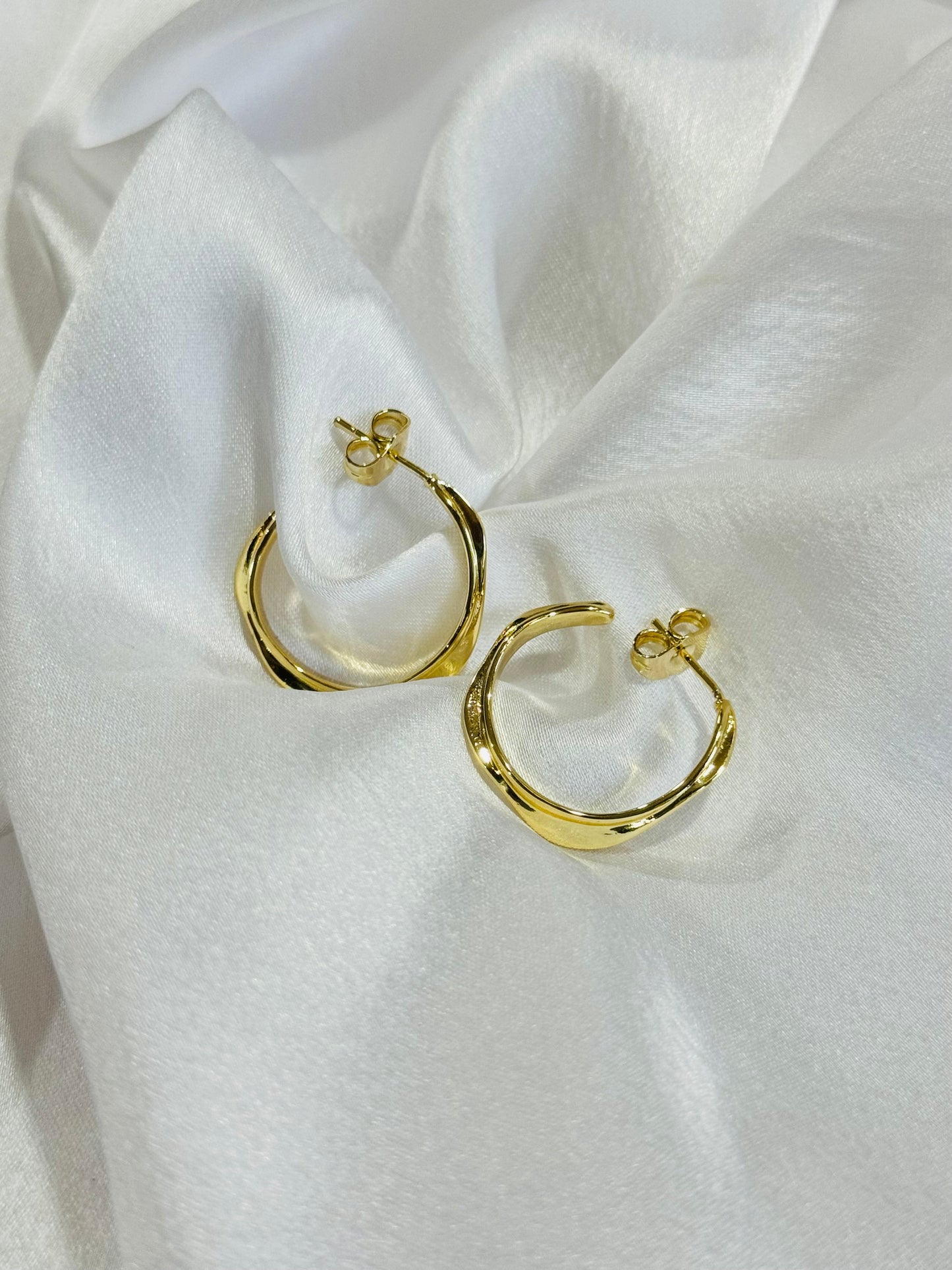 Classic Wave Hoops kohi