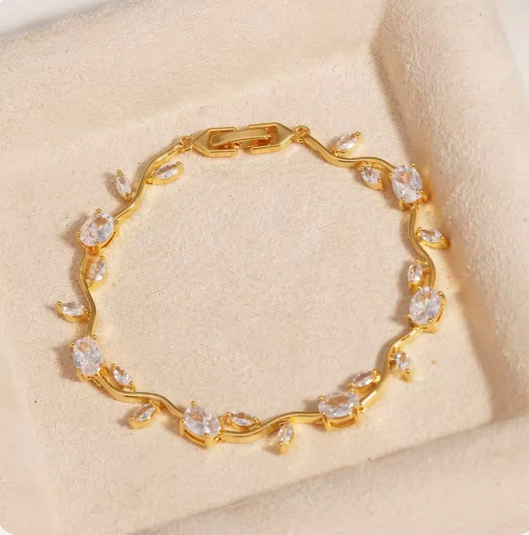 Gold Tulip Bracelet
