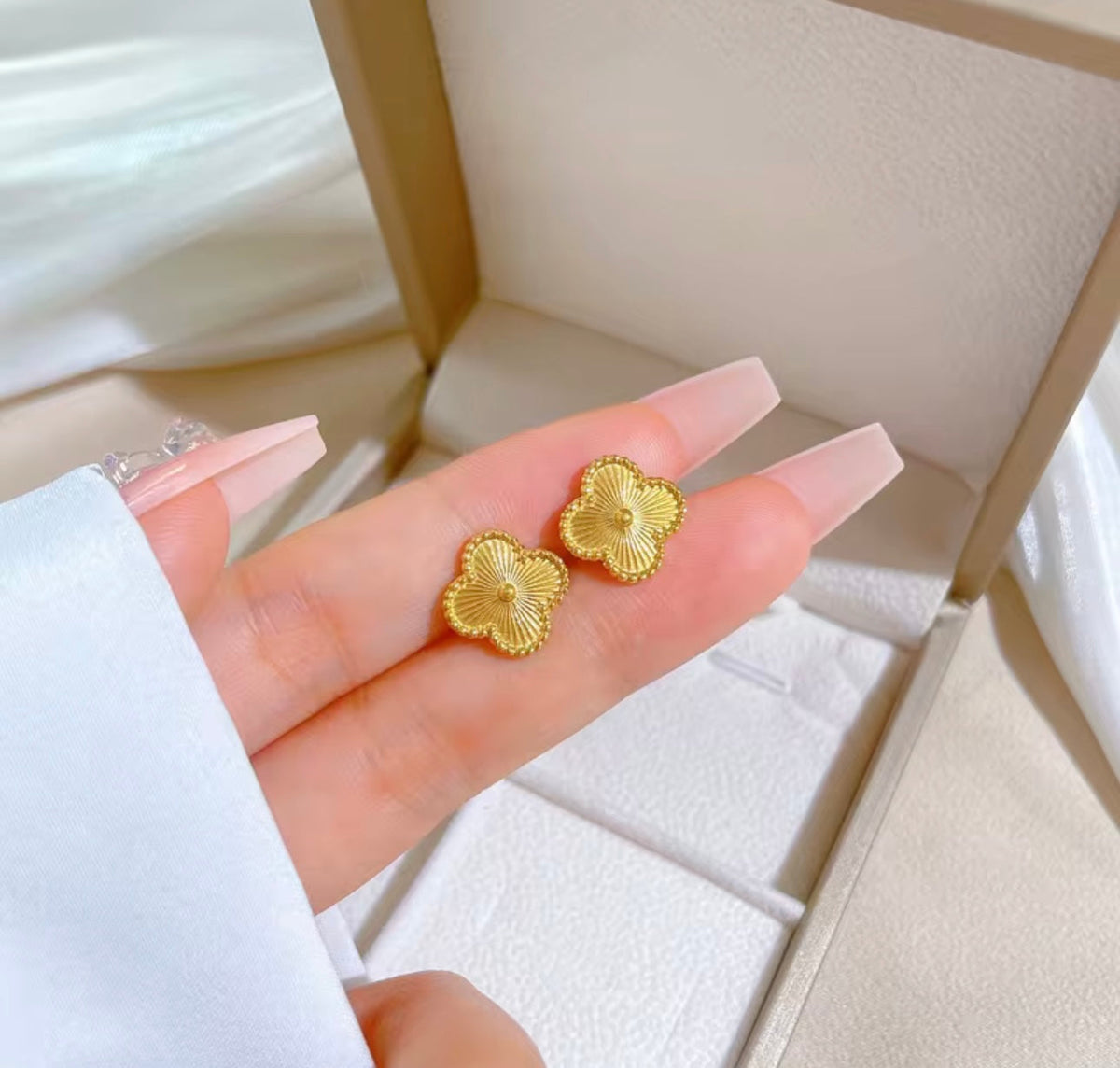 Gold Clover Set- Gold Plated Necklace &Earrings Combo kohi shop