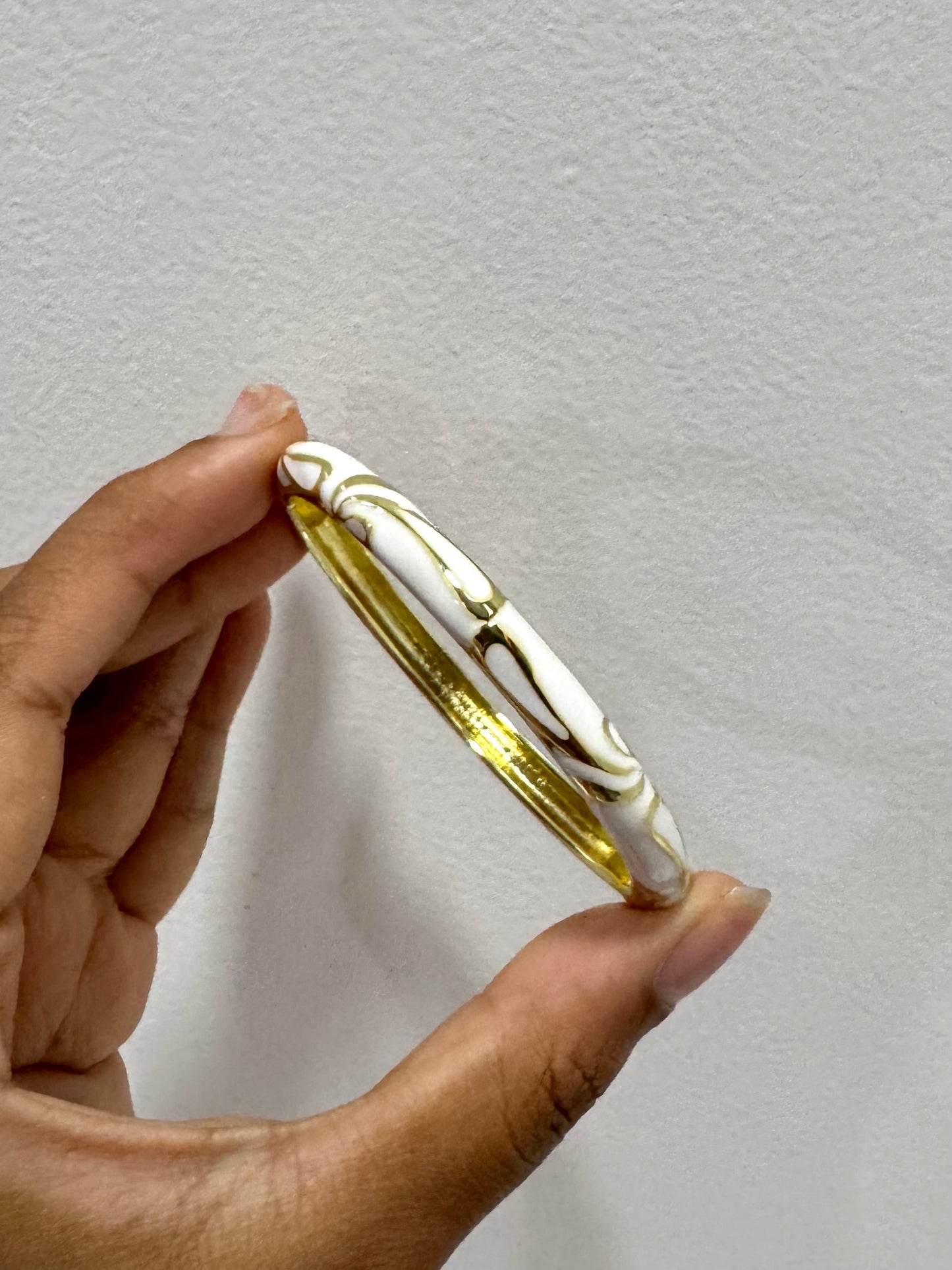 Trendy White Gold Italian Bangle