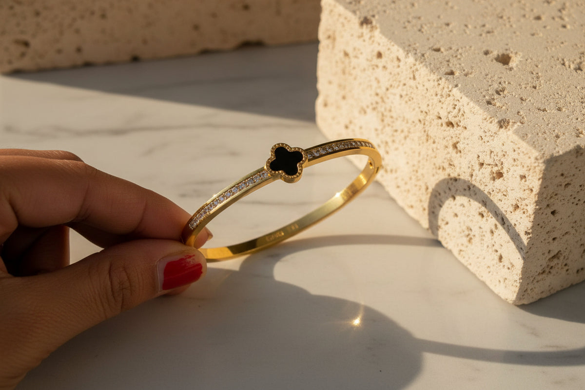 Clover bracelet