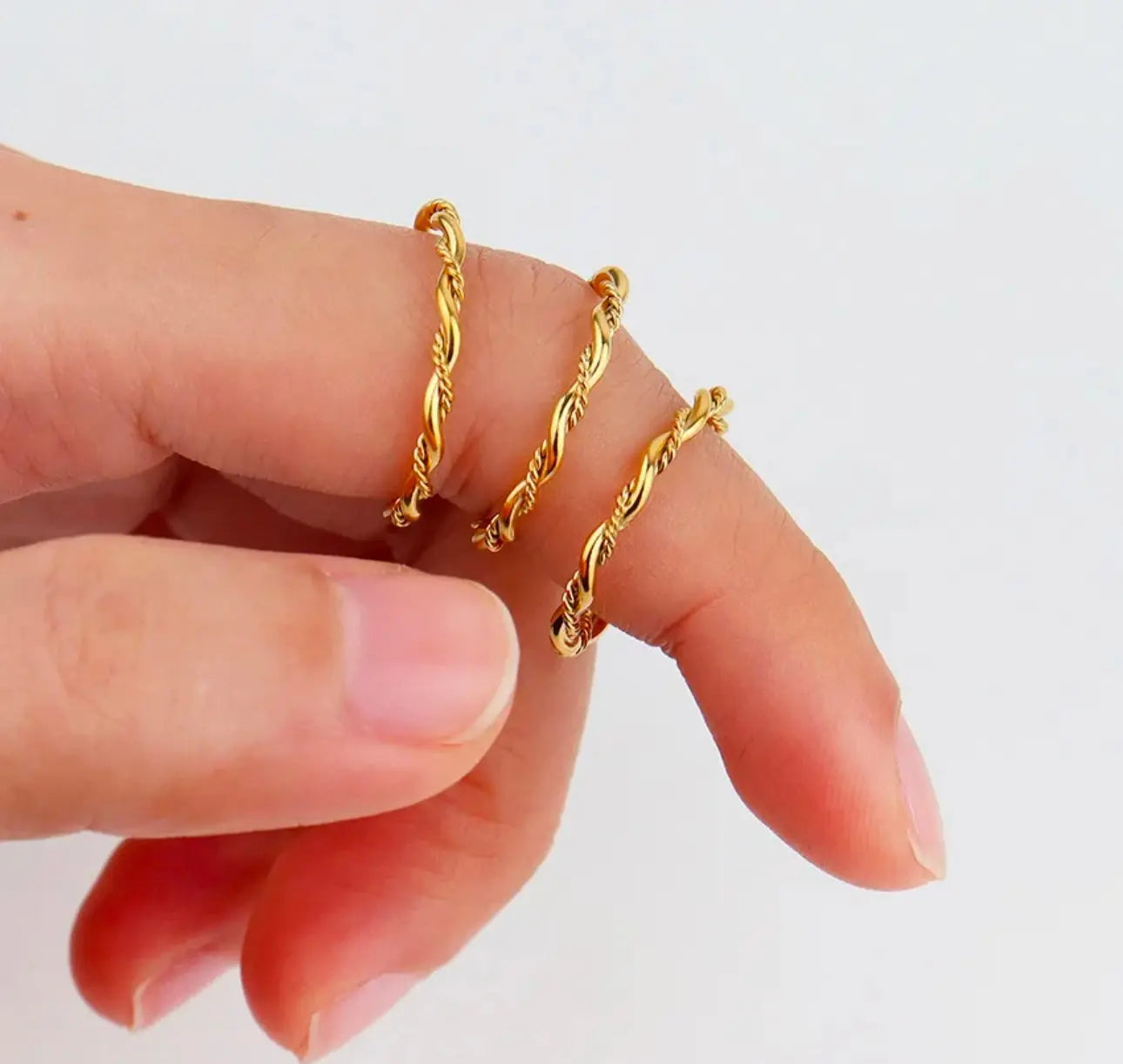 Hollis- Crown Gold Band kohi