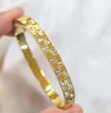 Classic Cross Pattern Zirconia Bangle kohi shop