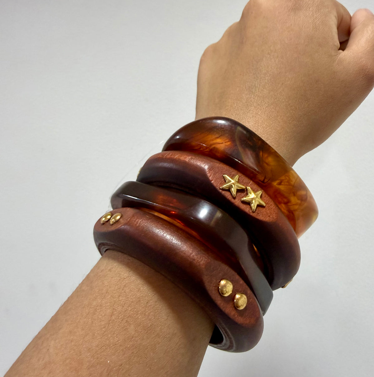 Wood resin bangle ( set of 4 )