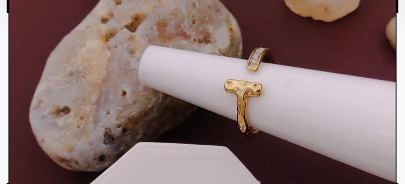 Abstract Ring kohi shop