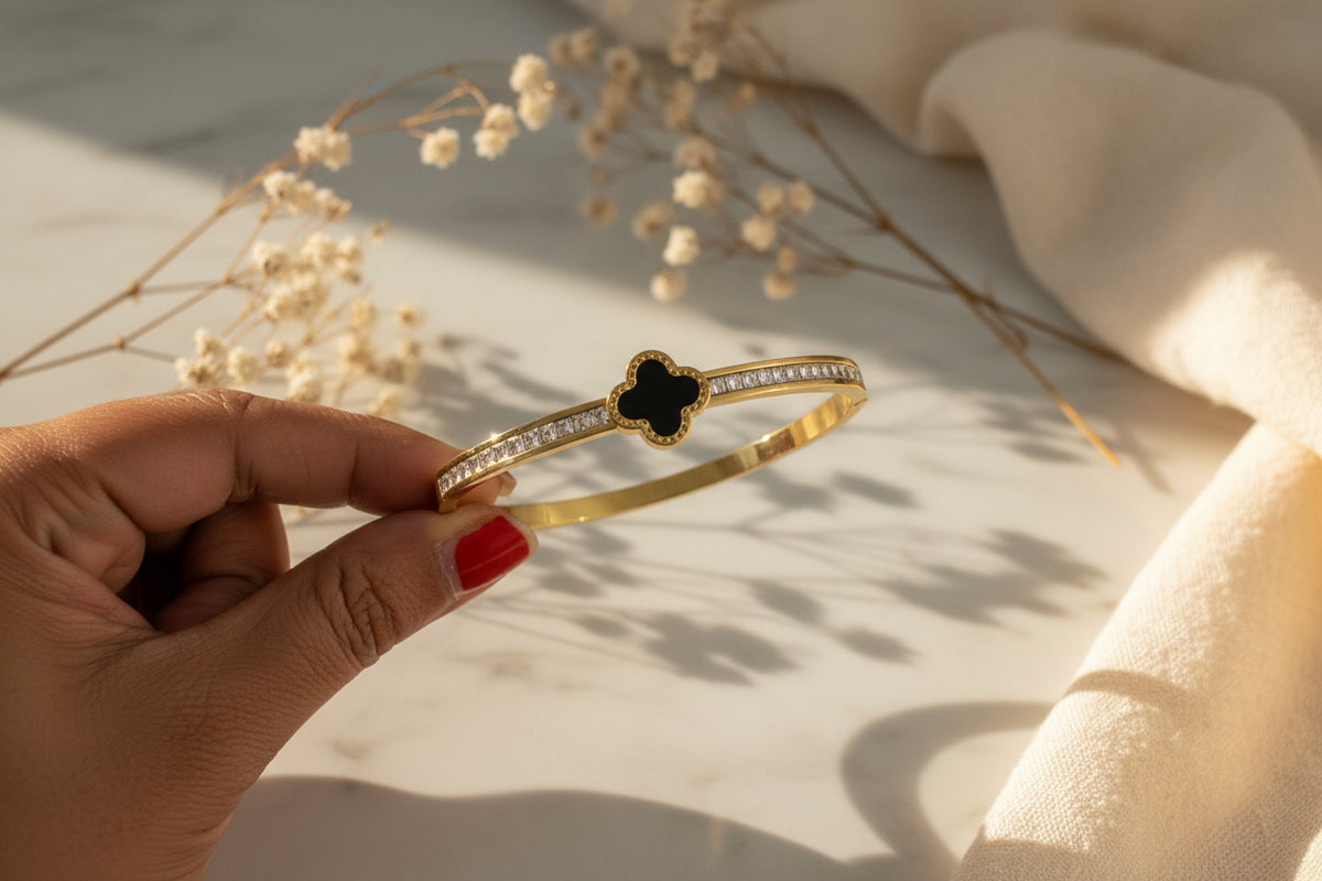 Clover bracelet