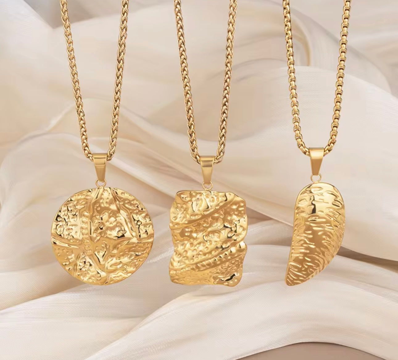 Boy friend Necklace kohi shop