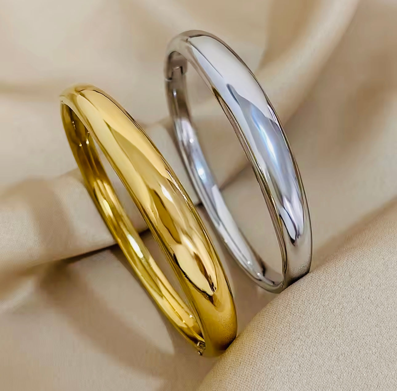 Simple Everything day Bangle