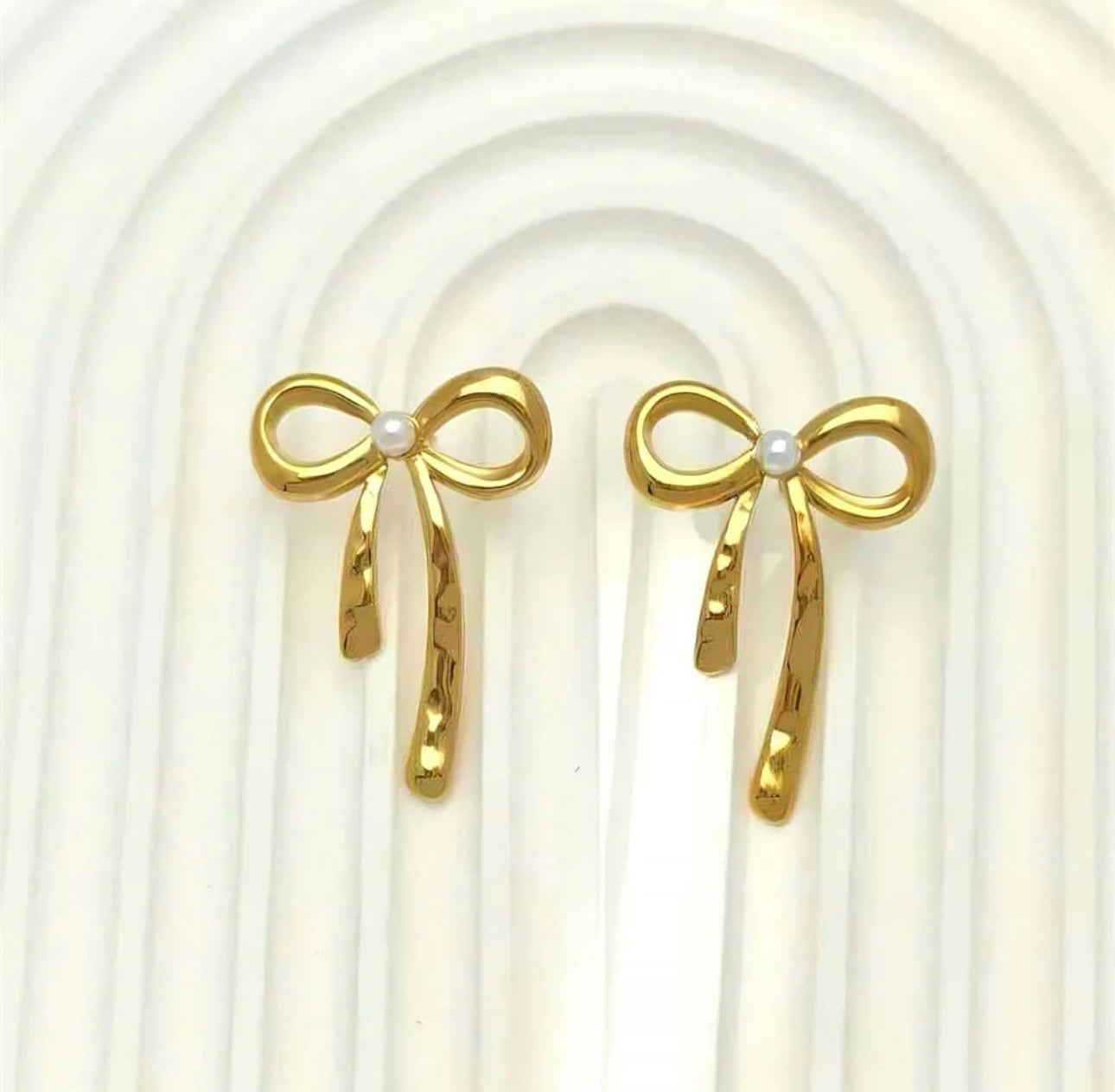 Trending Bow Earrings kohi