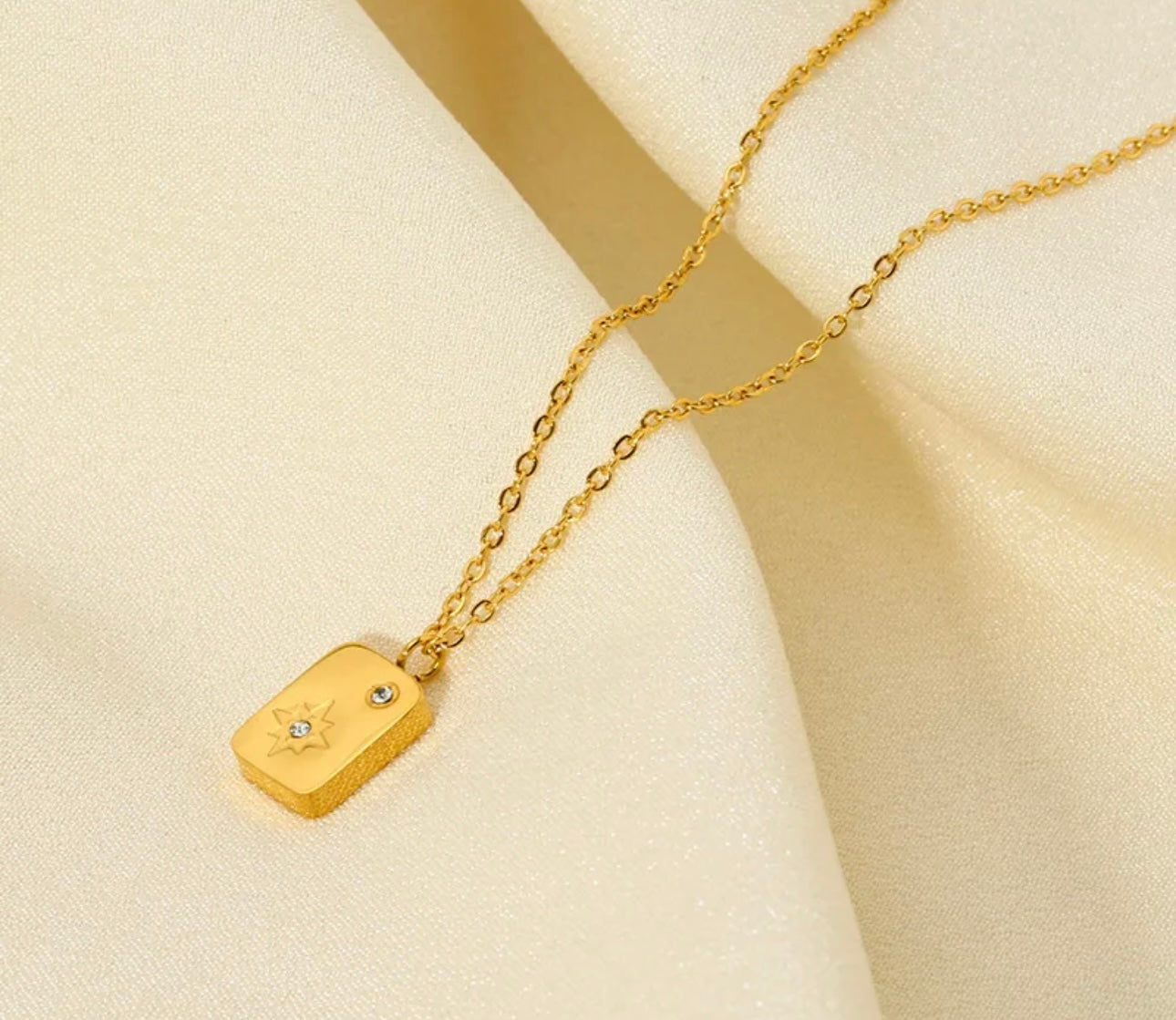 Star Box Pendent Necklace kohi shop