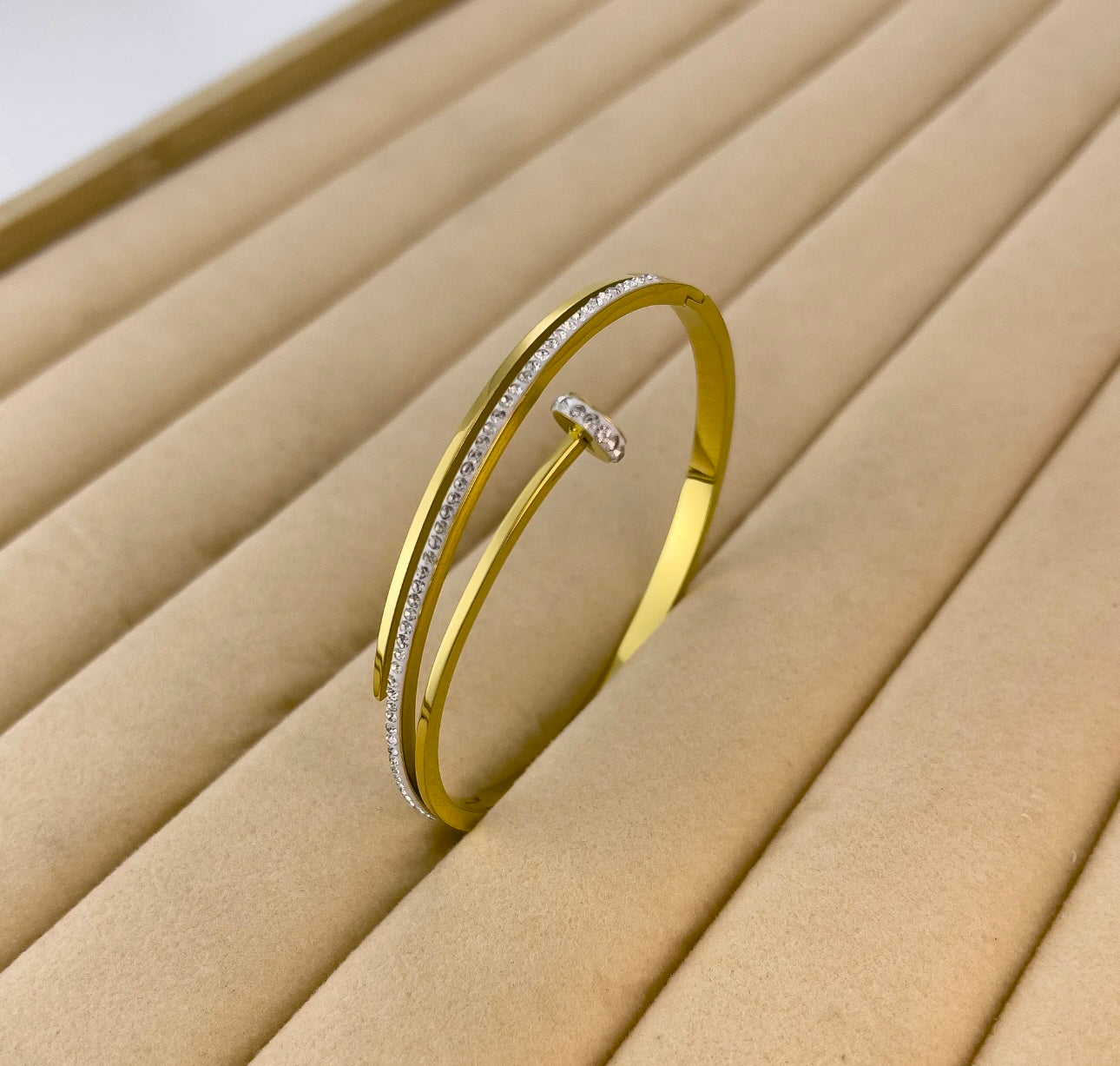 18k Gold Plated Zirconia Diamond Nail Bangle kohi