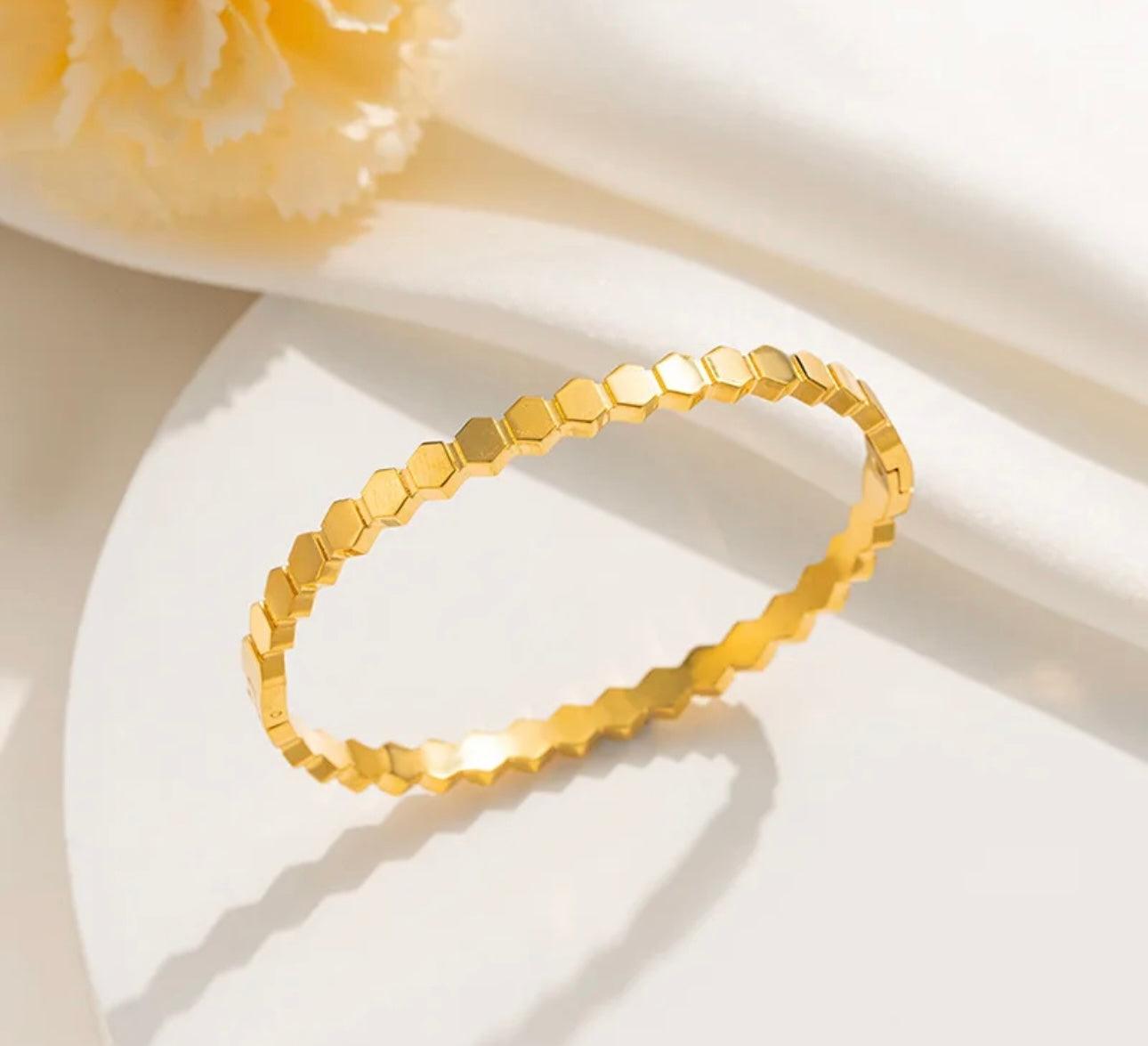 Gold Bangle Bracelet kohi