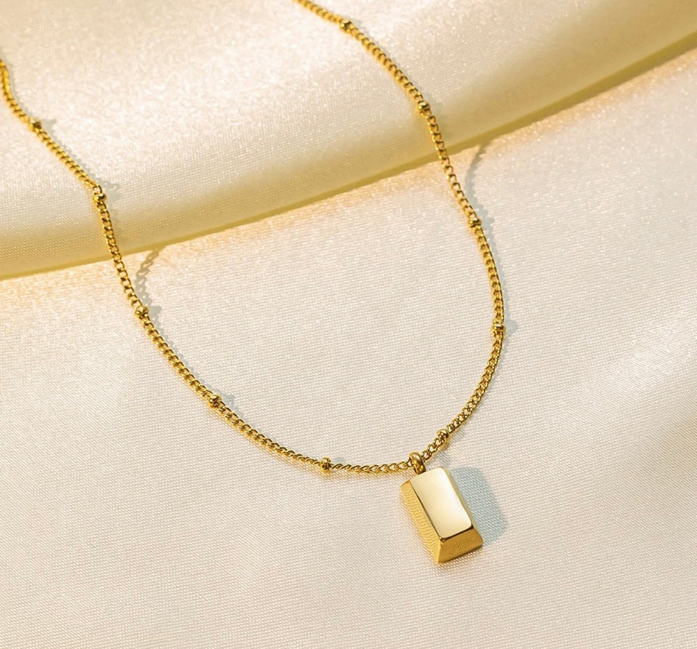 Gold Bar Necklace kohi shop