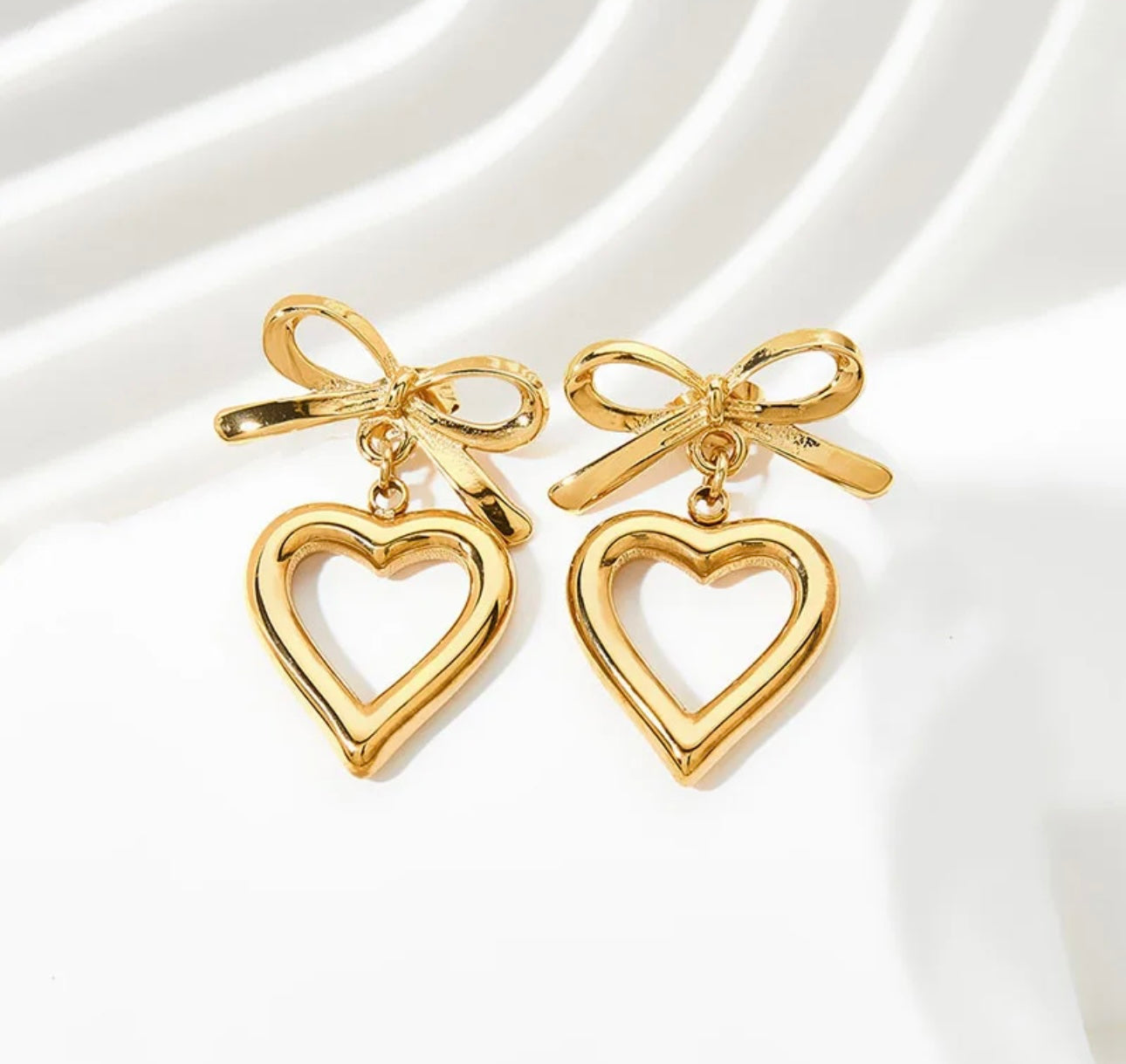 HEART & BOW EARRING kohi