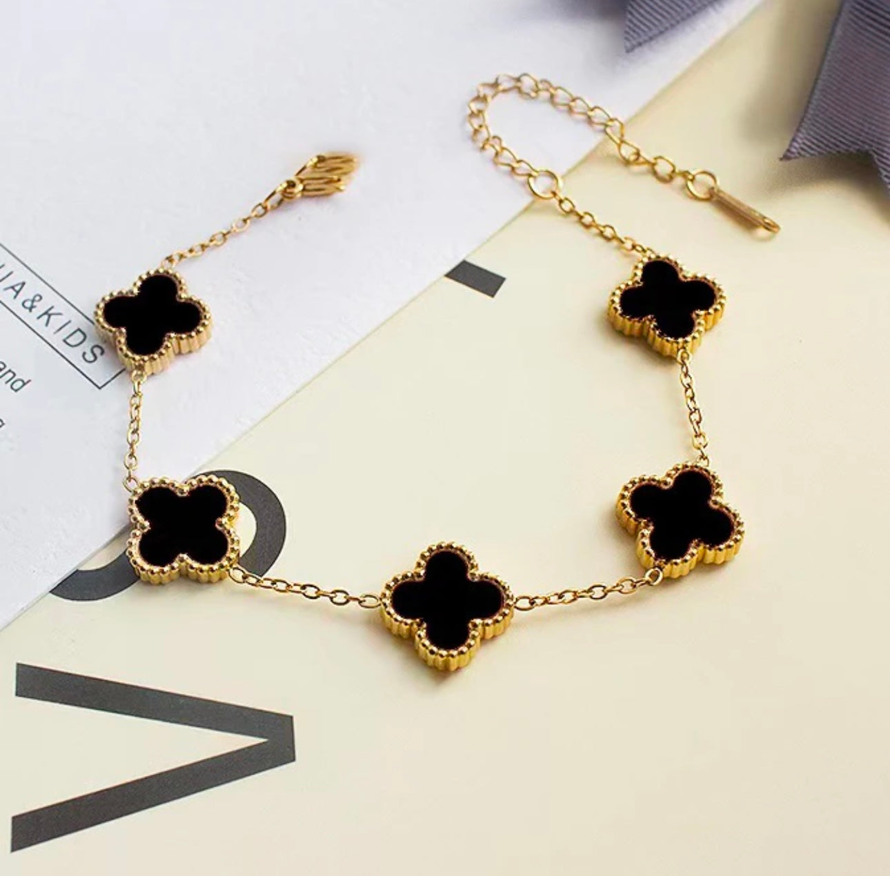 Black Clover Bracelet kohi