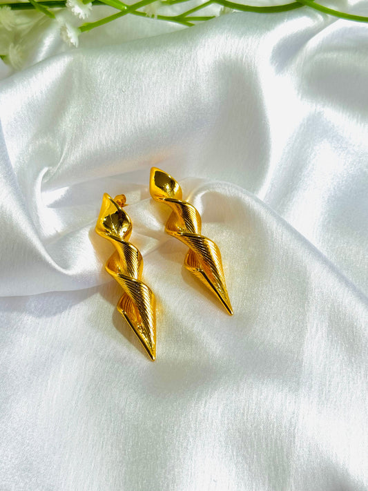 Summer Statement-Shell Earrings kohi shop