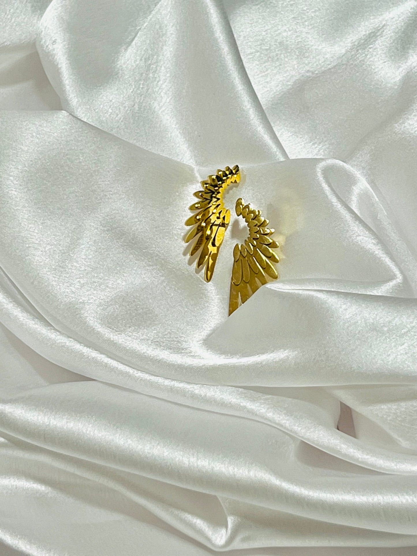 Angle Wings Studs kohi