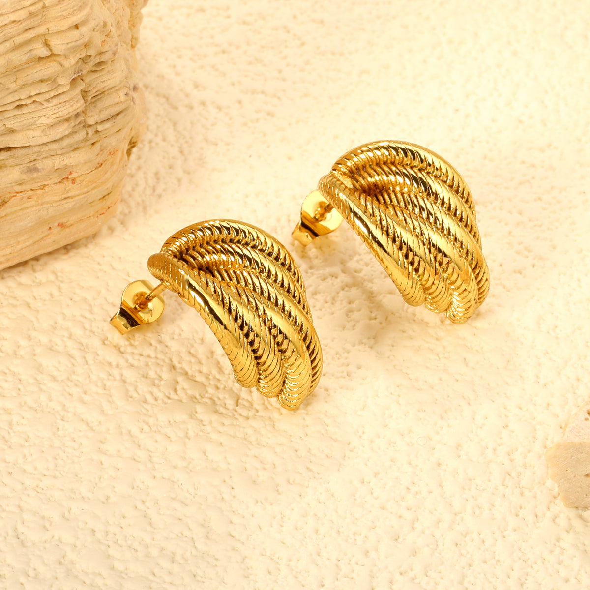 Chunky earring