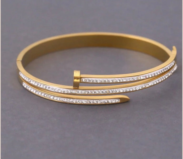 Nail Bangle