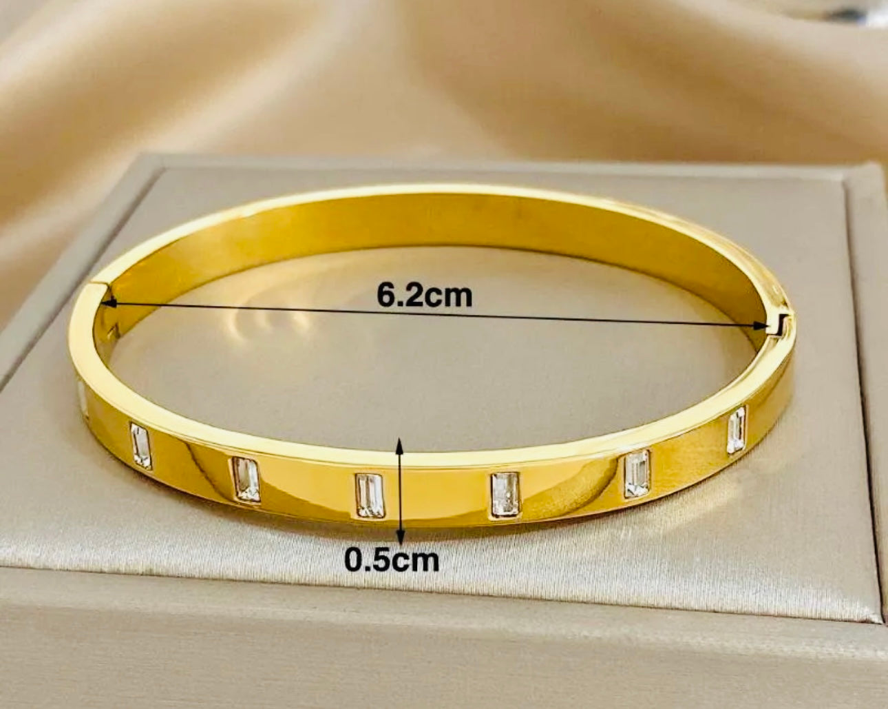 Glam Bracelet