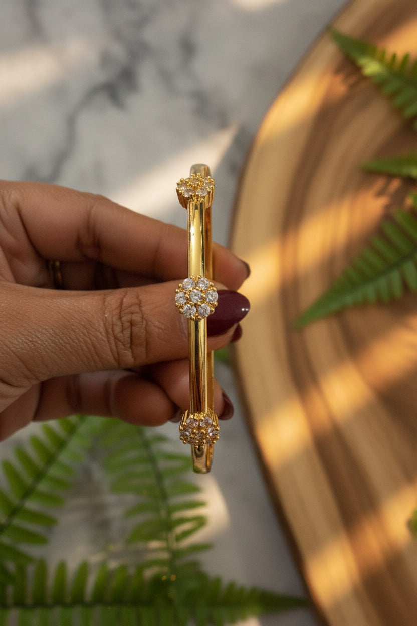 American Diamond Flower bangle-⭐ 1-Year Warranty