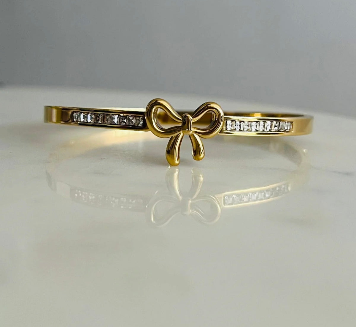 Bow bracelet