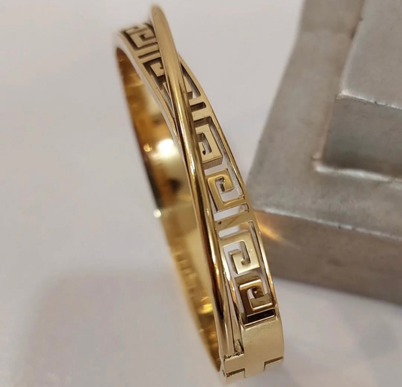 Trendy Fendi Bracelet