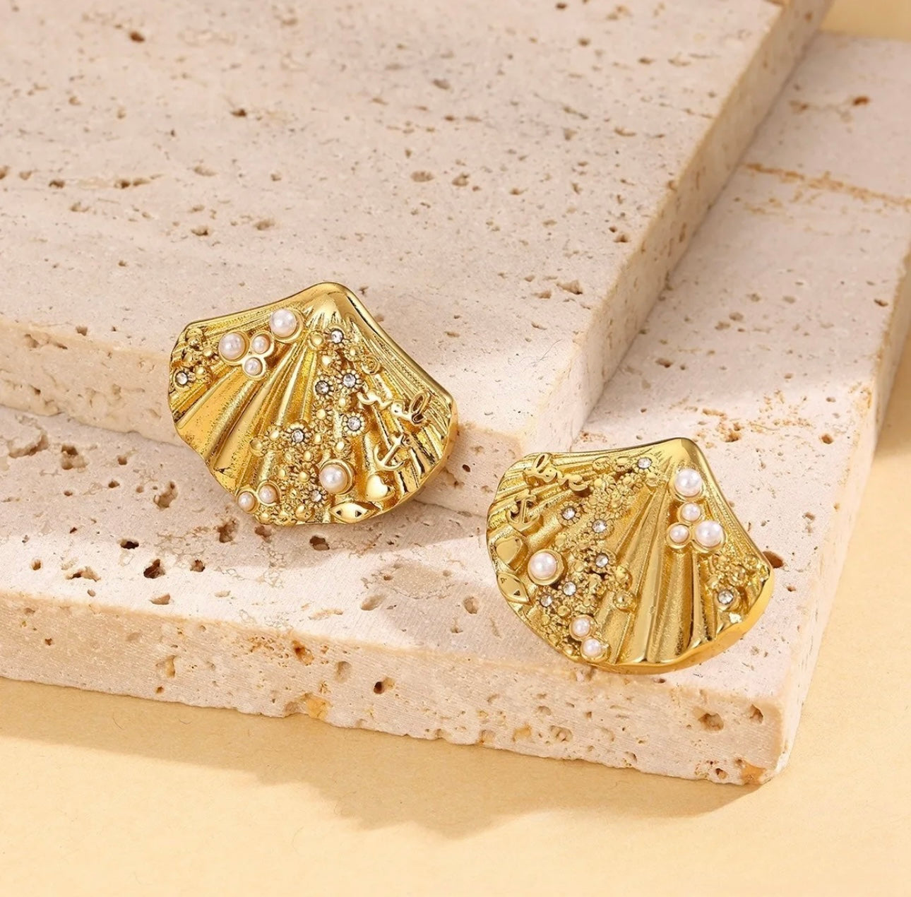 Summer Sea Shell Charm Earrings kohi shop