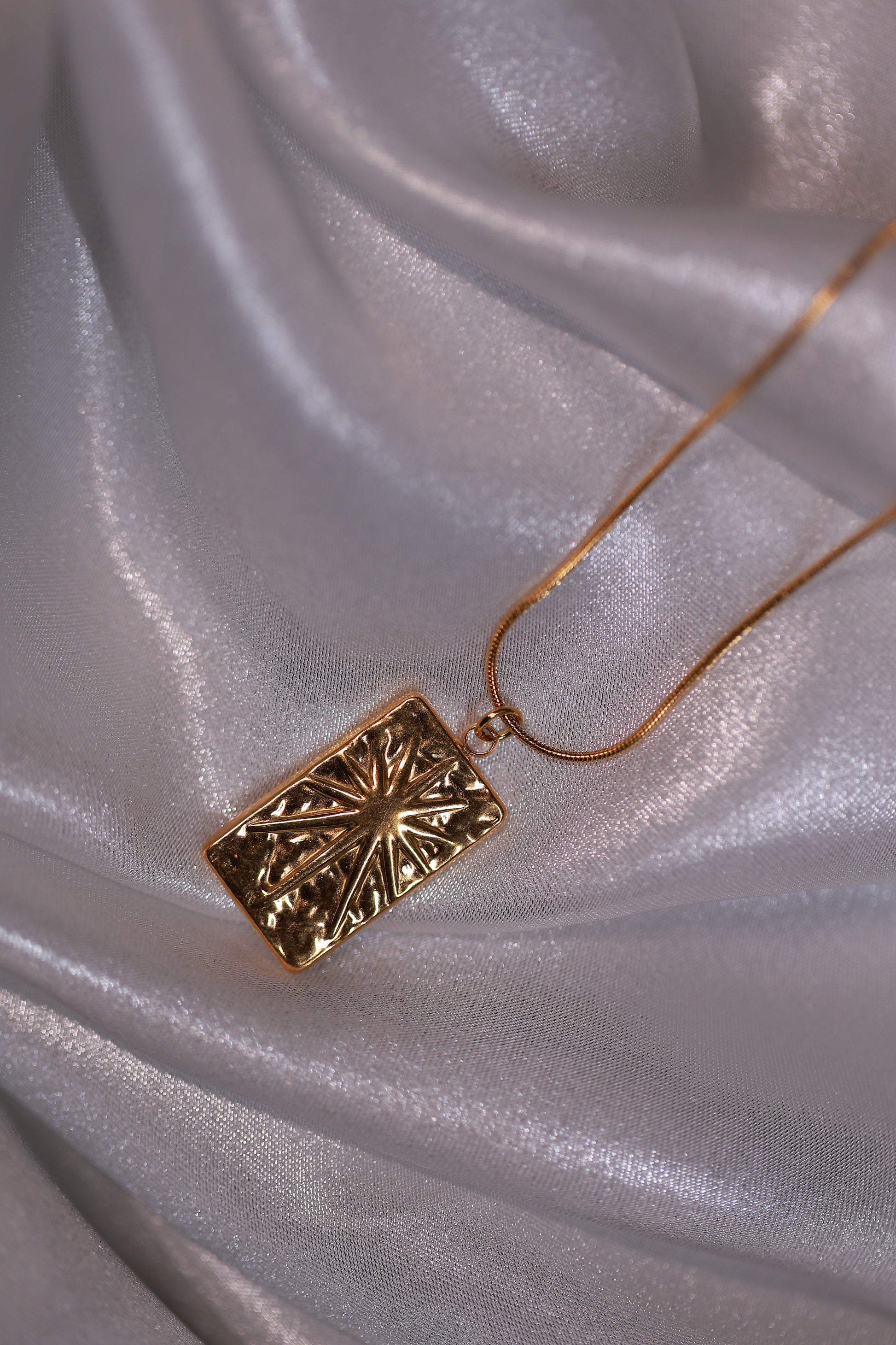Vintage Star Necklace kohi