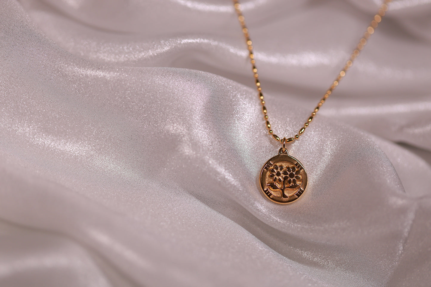Classic Floral Necklace kohi