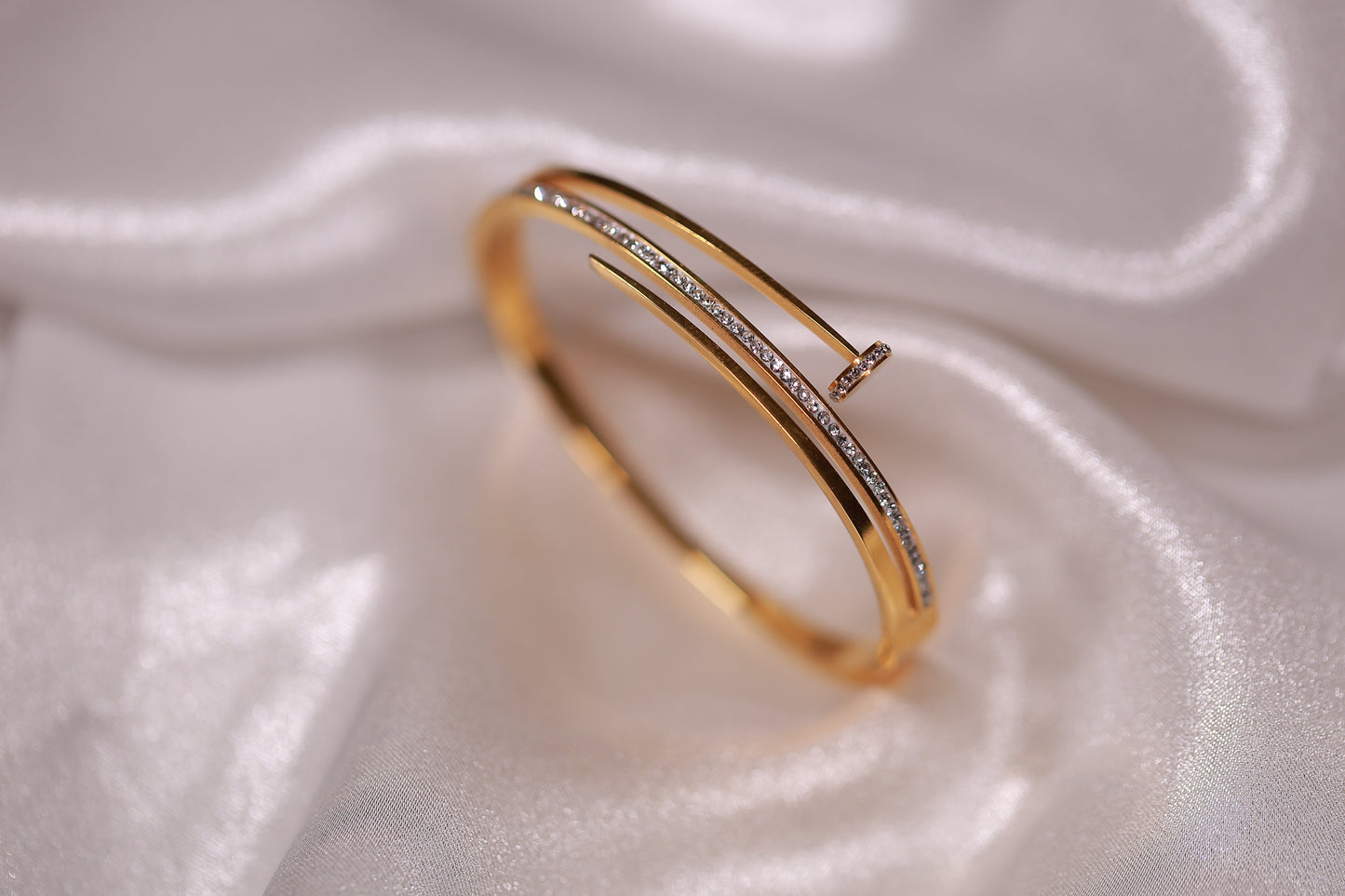 18k Gold Plated Zirconia Diamond Nail Bangle kohi