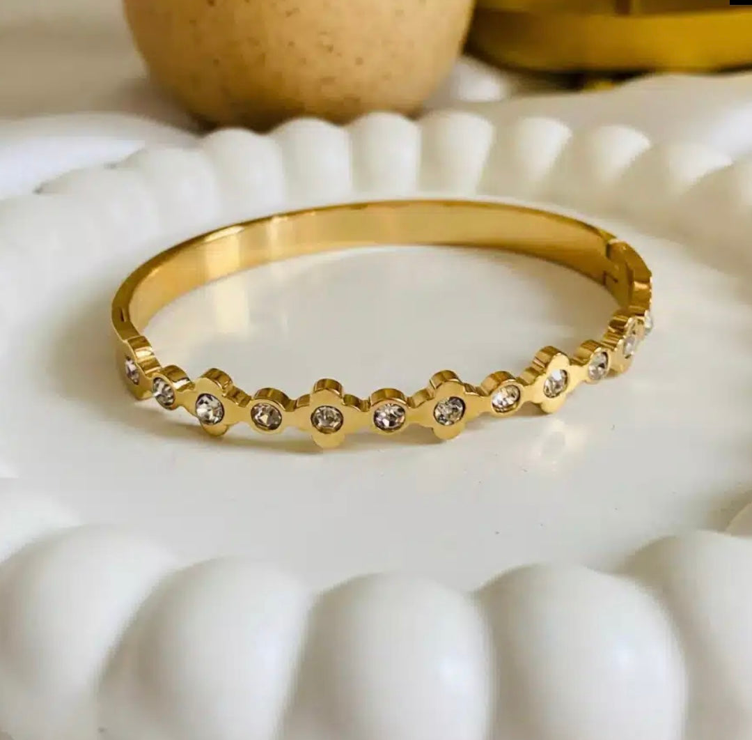 Clover Bangle Bracelet kohi shop