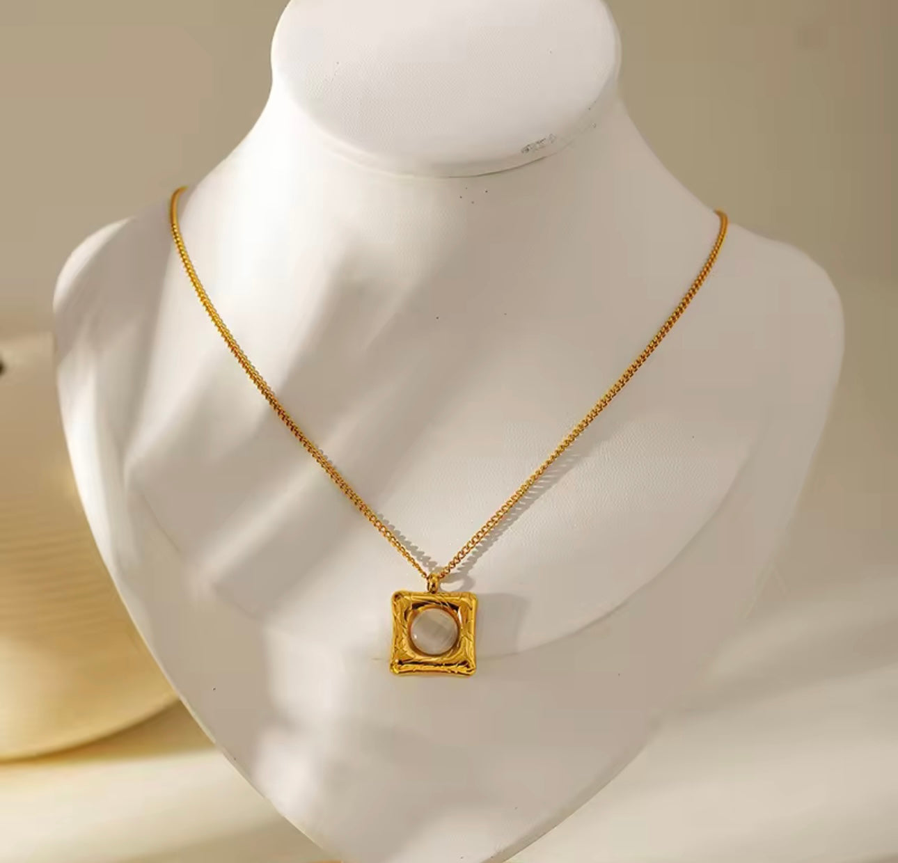 Simple Box Pendent kohi shop