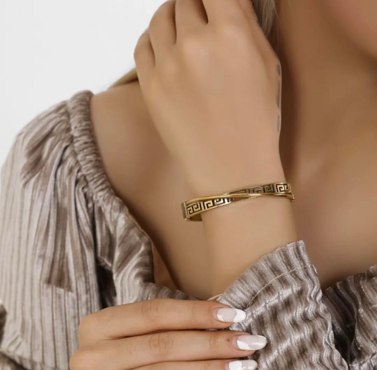 Trendy Fendi Bracelet