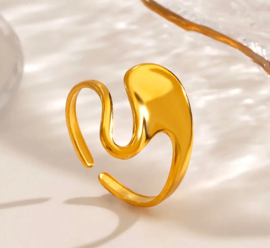 Lana- Water Wave Ring kohi