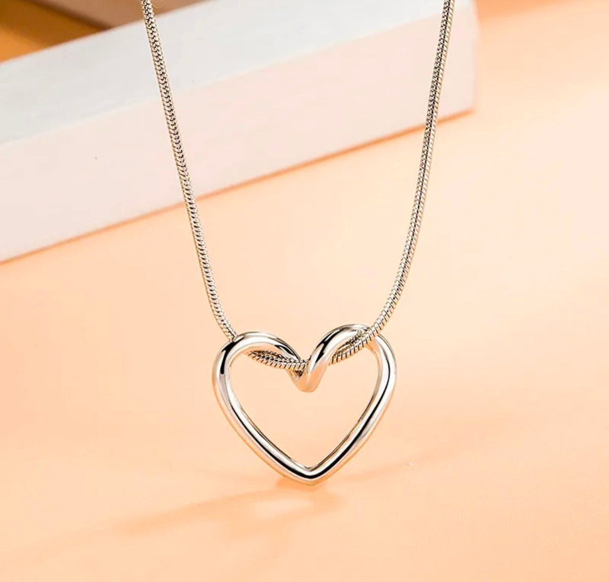 Silver Heart Necklace kohi shop