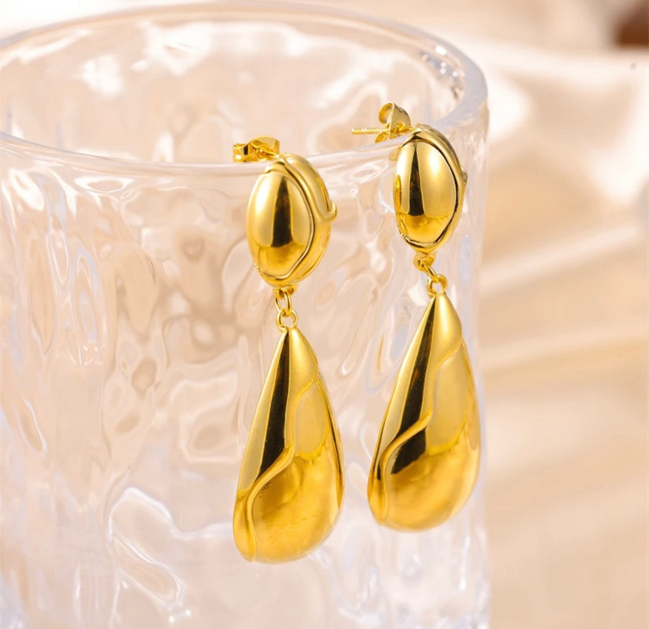 Luxurious Golden Droplets Earring kohi shop